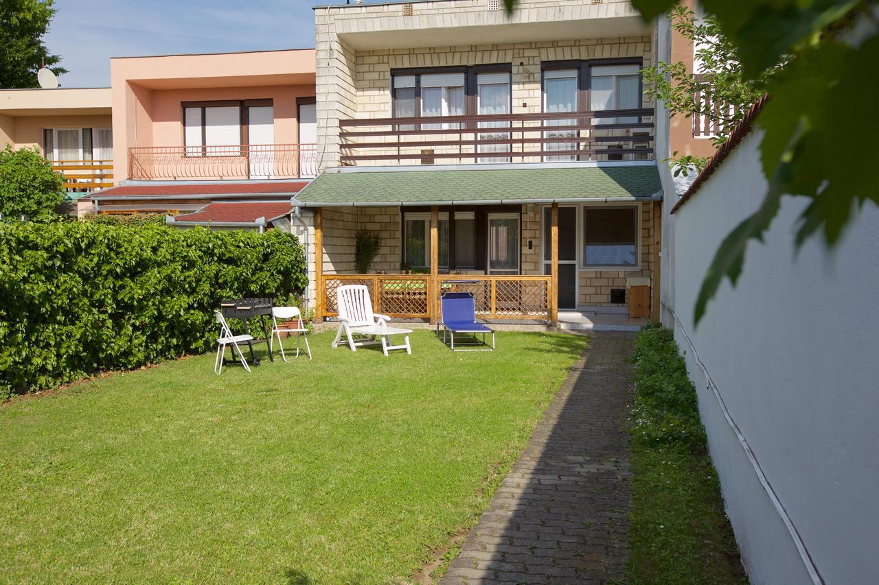 Lilla Vendeghaz Villa Hajduszoboszlo Exterior photo